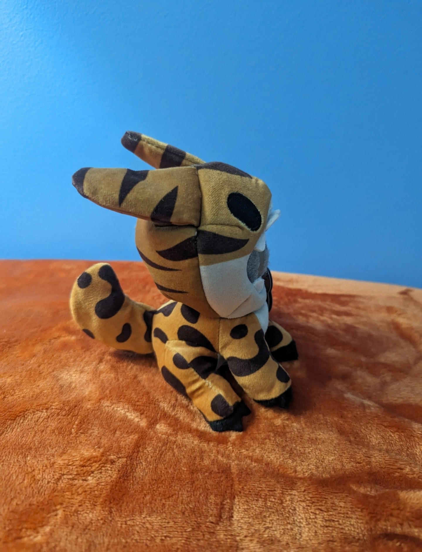 BarkBox Star Wars Loth Cat