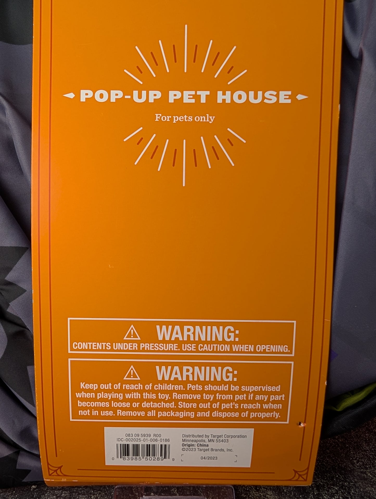Hyde and Eek Pop-up Pet Haunted House