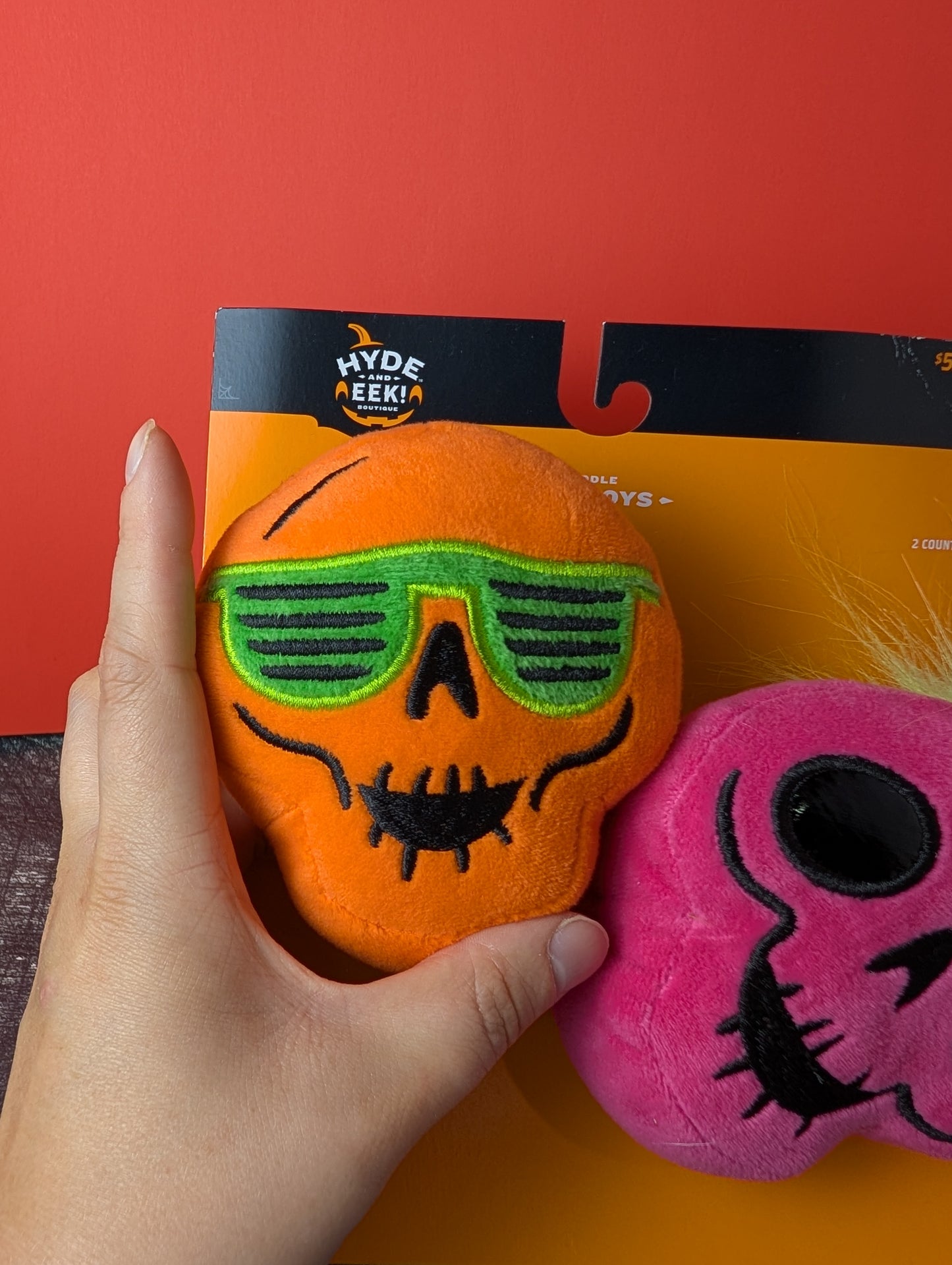 Hyde and Eek skulls- 2 toy set