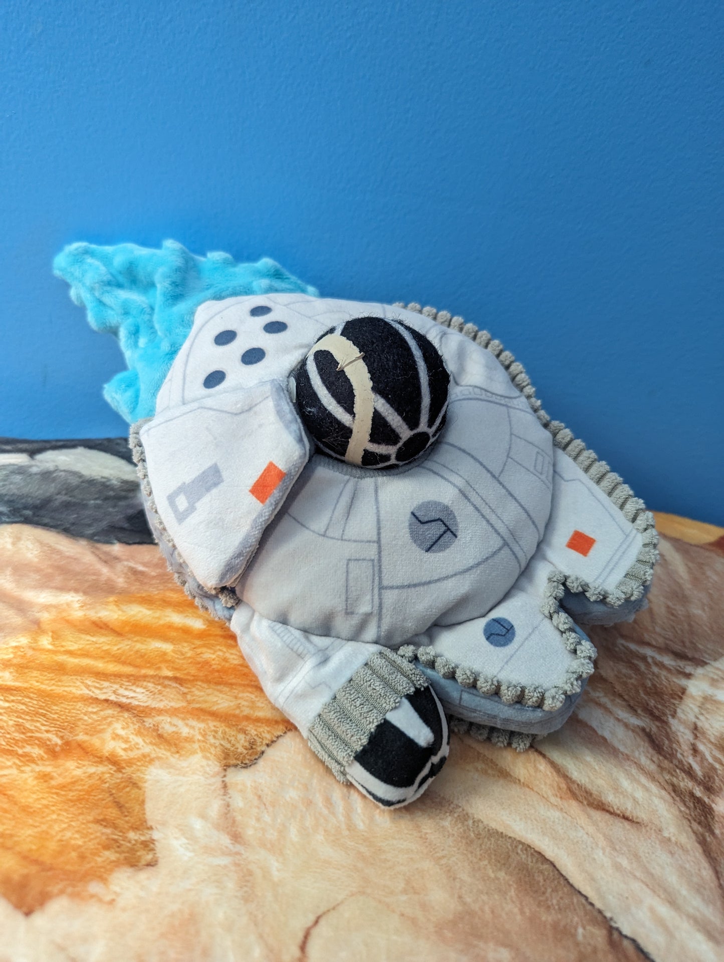 BarkBox Star Wars ultimutt millennium falcon