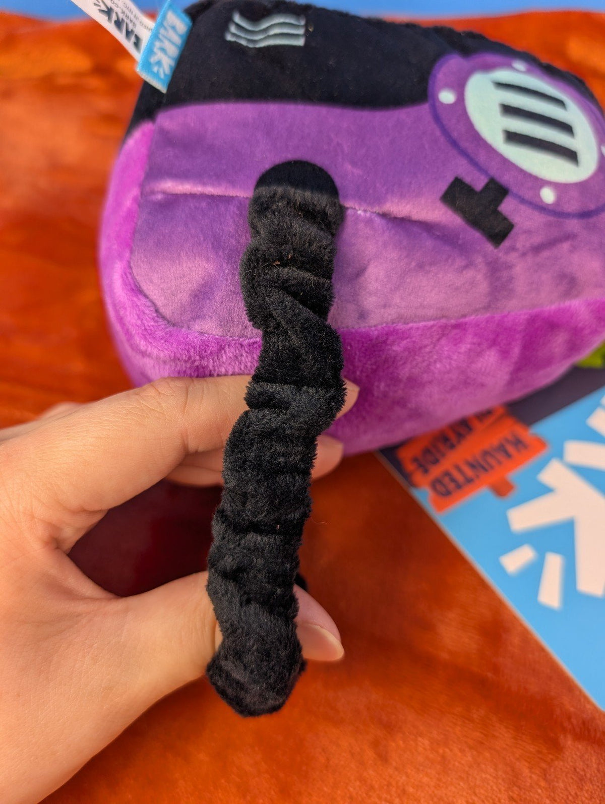 BarkBox Chainspaw