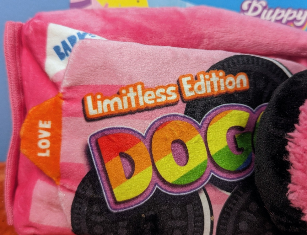 BarkBox Rainbow Dogos Dunkers